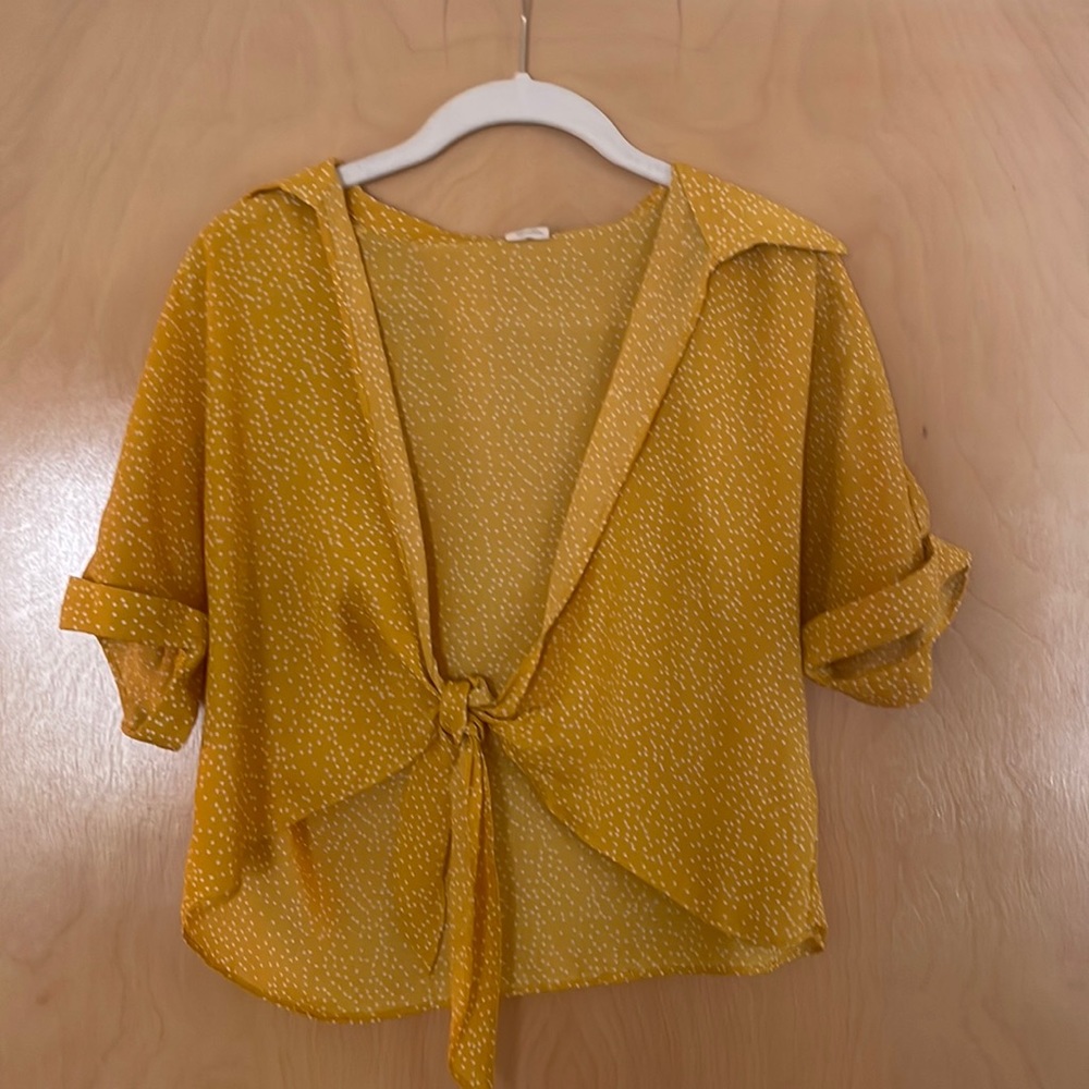 Tie Top with Collar